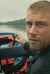 Freddie Flintoff Goes Wild (2012)